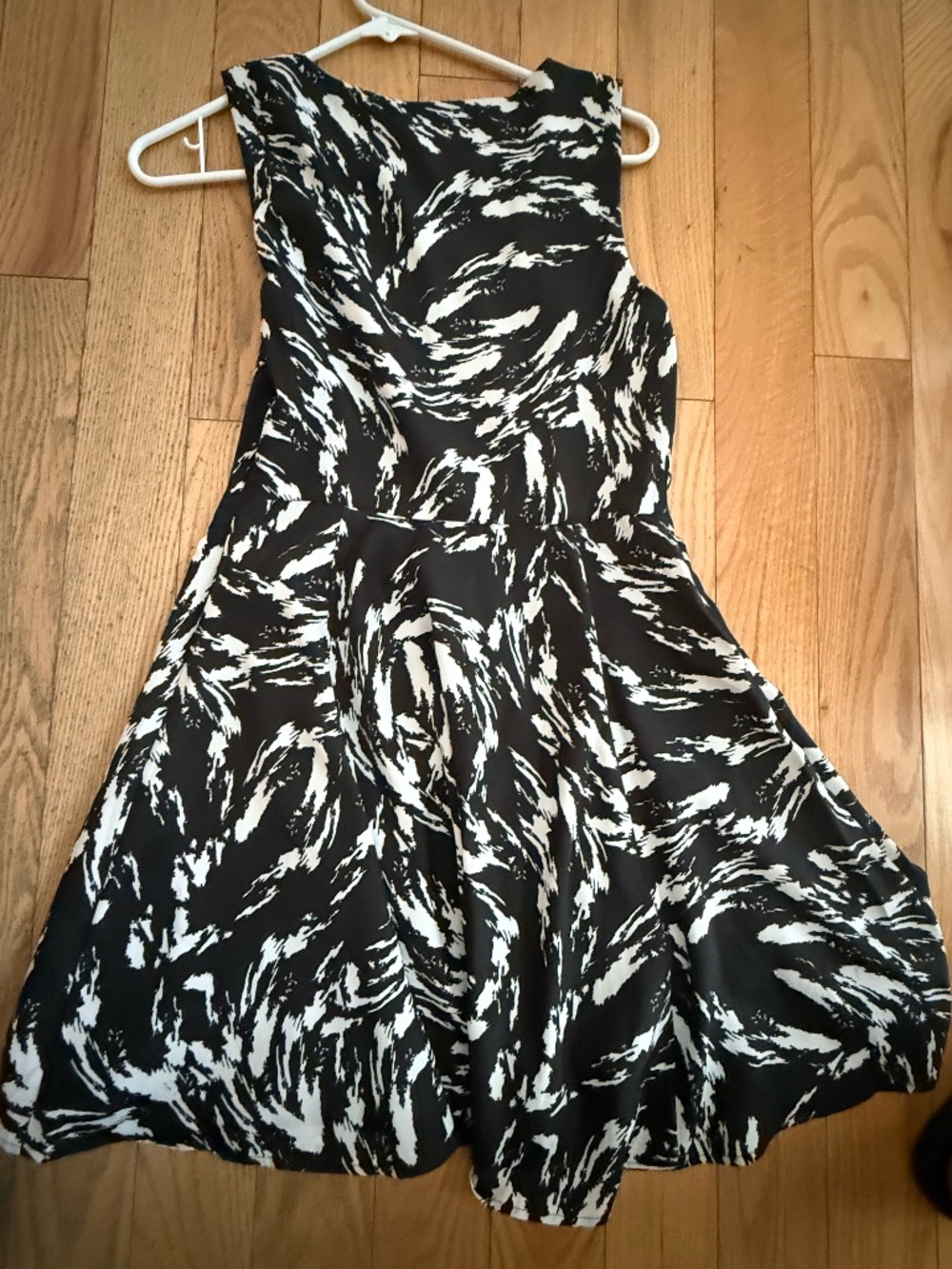 xpress Black & White Abstract Print Fit & Flare Dress Size 4